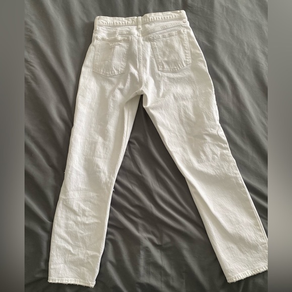 Abercrombie High rise Mom Jeans - Picture 3 of 3